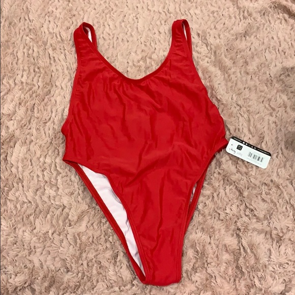 One piece bathing suit - Picture 2 of 5